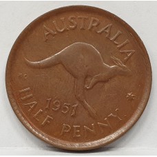 AUSTRALIA 1951Y. HALF 1/2 PENNY . VARIETY . MISSING DENTICLES ON REVERSE